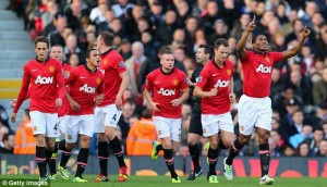 http://www.dailymail.co.uk/sport/football/article-2483691/Fulham-1-Manchester-United-3-match-report-Antonio-Valencia-Wayne-Rooney-Robin-van-Persie-score.html